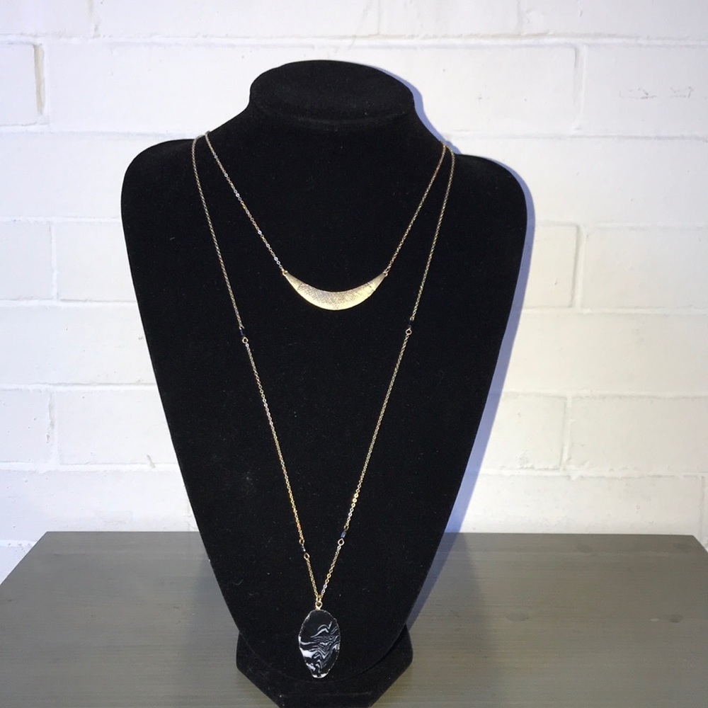 Gold geode slice necklace
